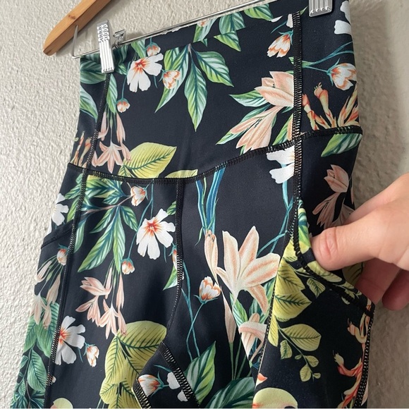 ODODOS High Waisted Floral Printed Leggings Women’s XS Tropical Cropped Workout - Picture 6 of 12